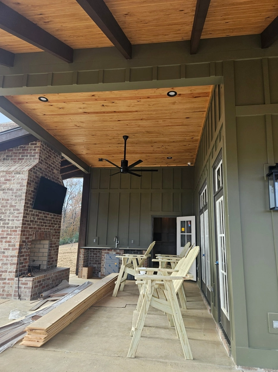 Deck staining and refinishing Tuscaloosa AL